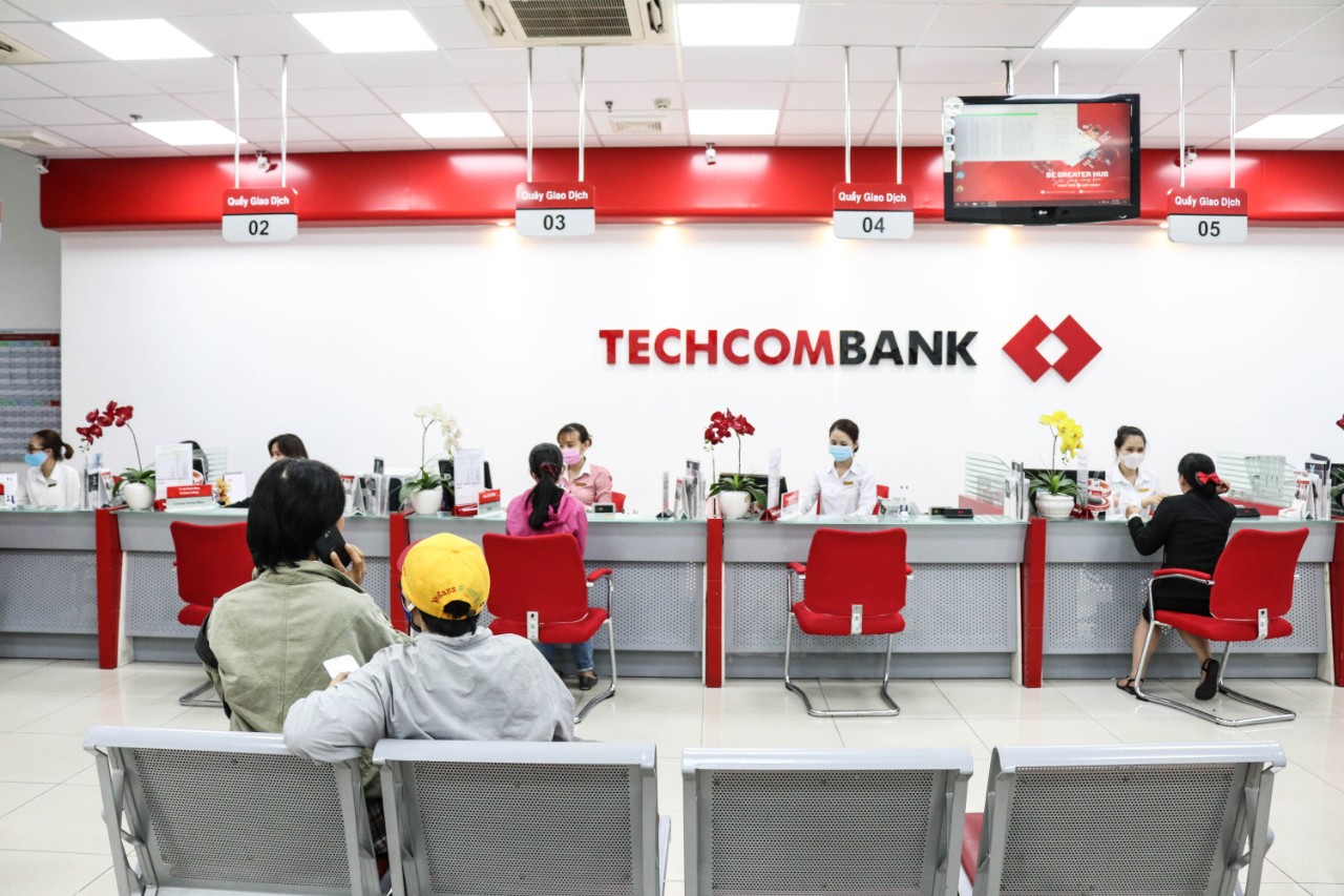 Lãi Suất Thẻ Tín Dụng Techcombank 2023: Công Thức – Cách Tính